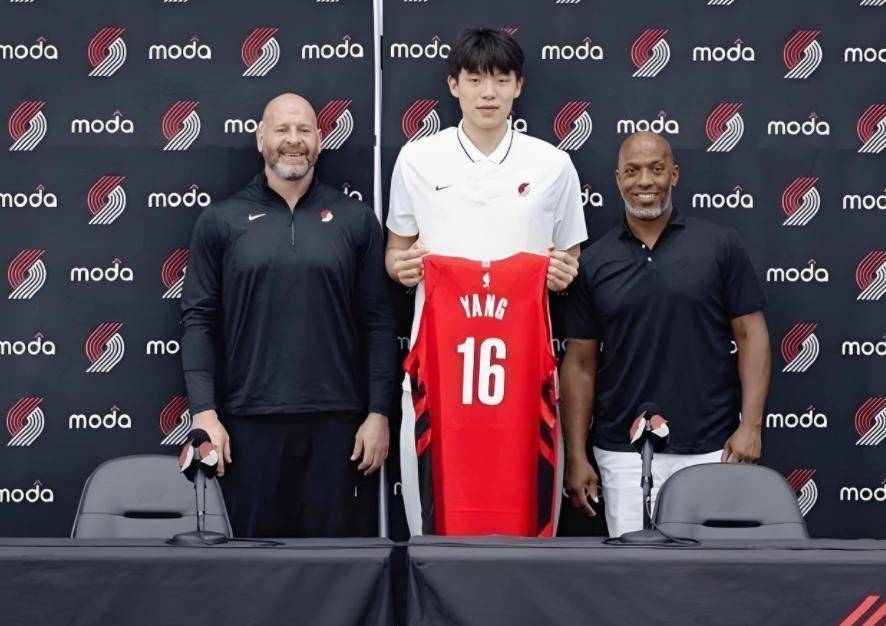 关于训练课后突围战来临，四川男篮围绕法联杯再遭质疑，媒体盛赞，赛程密集仍需轮换的信息-凯时网址